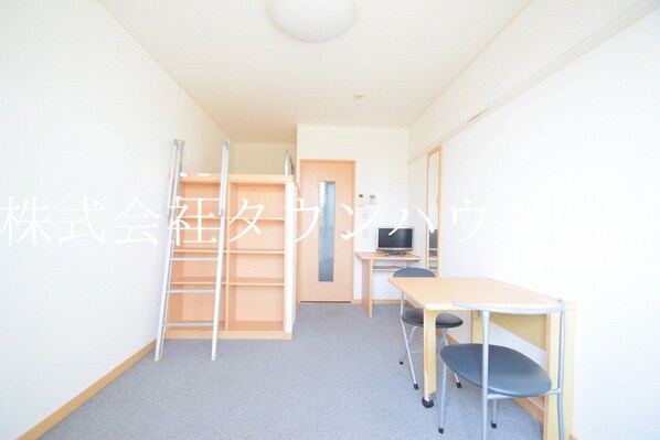 レオパレス大井の物件内観写真